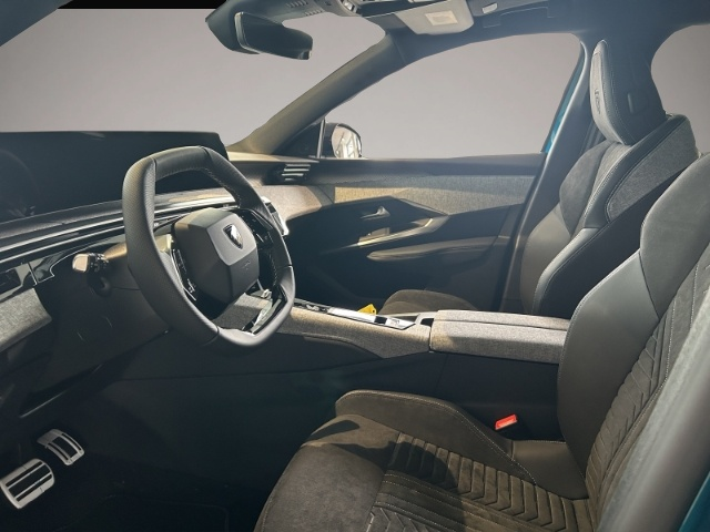 Bild 7 Peugeot 3008 Hybrid 136 GT 1.2 EU6e PANO KLIMAA. KAMERA