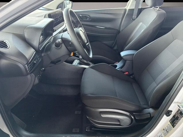 Bild 4 Hyundai i20 Emotion 1.0 T-GDi 7DCT / Navi / Tempomat / .