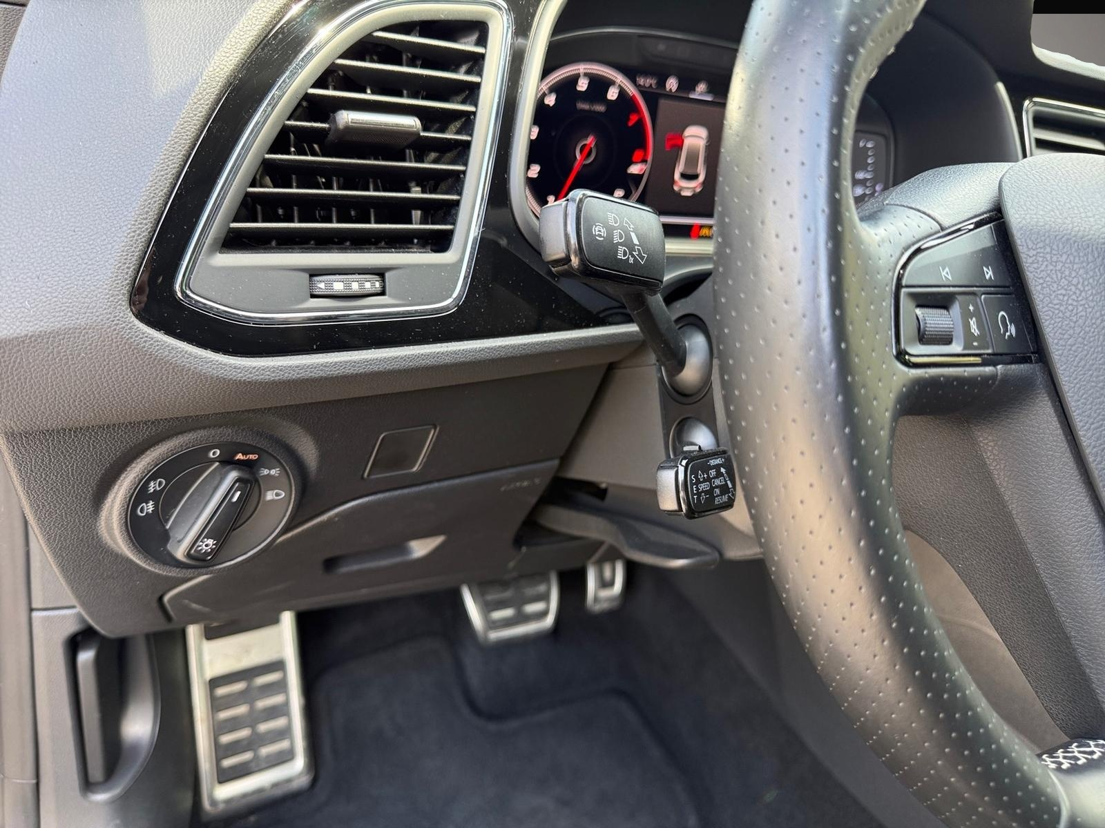 Bild 3 Seat Leon ST 2.0 TSI 4Drive DSG Cupra 300 Pano Beats