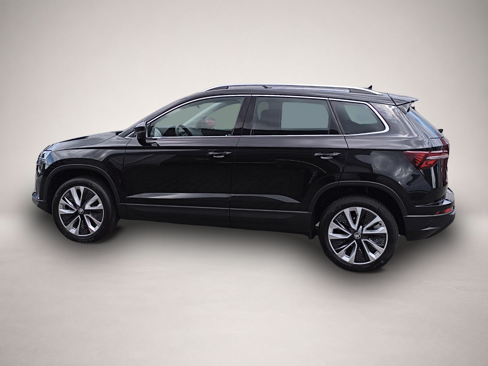 Fotografie 4 des Skoda Karoq 1.5 TSI DSG Selection ACC LED PDC
