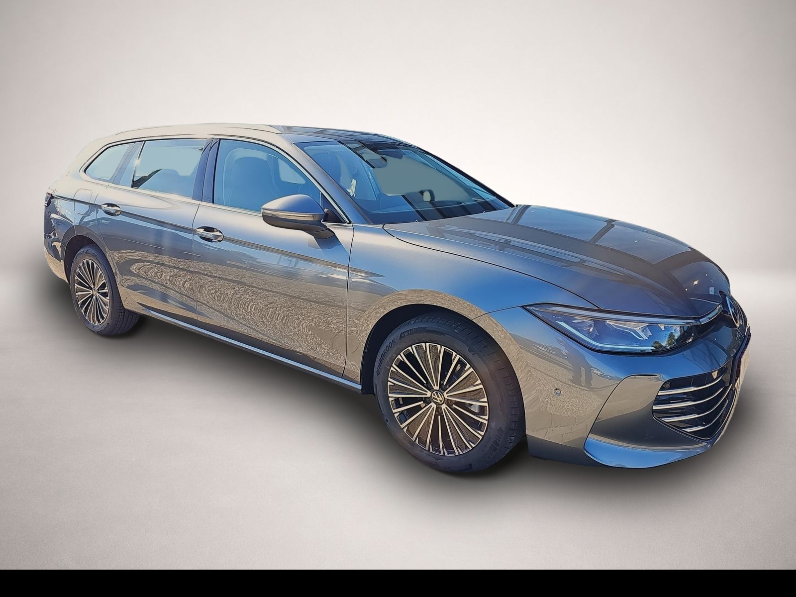 Vehicle image 0