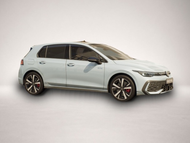 Bild 2 Volkswagen Golf 8 VIII 1.5 eTSI Hybrid DSG GTE Black Style