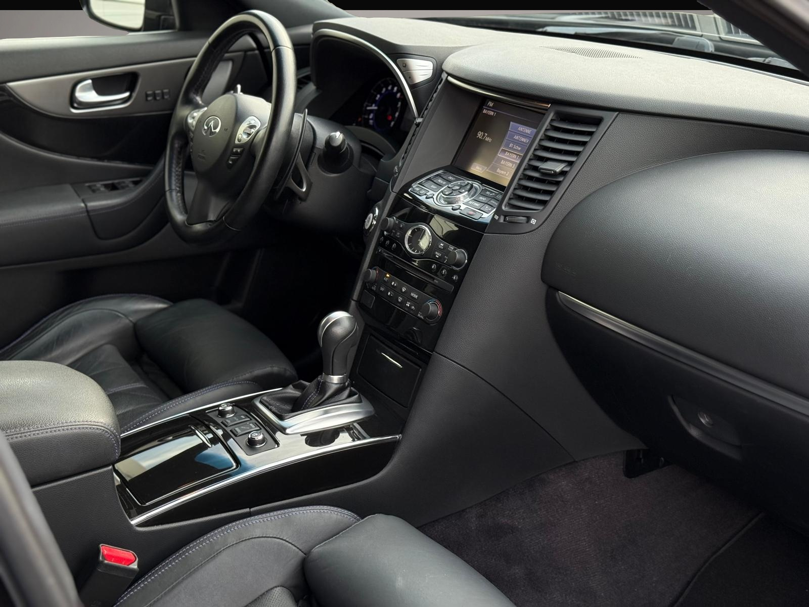 Bild 5 Infiniti QX70 3.7 V6 Navi*SHZ*AHK