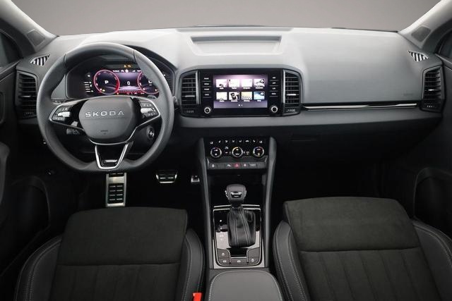 Fotografie 3 des Skoda Karoq Sportline 4x4 2.0 TSI DSG 4x4 Sportline, Pano, .