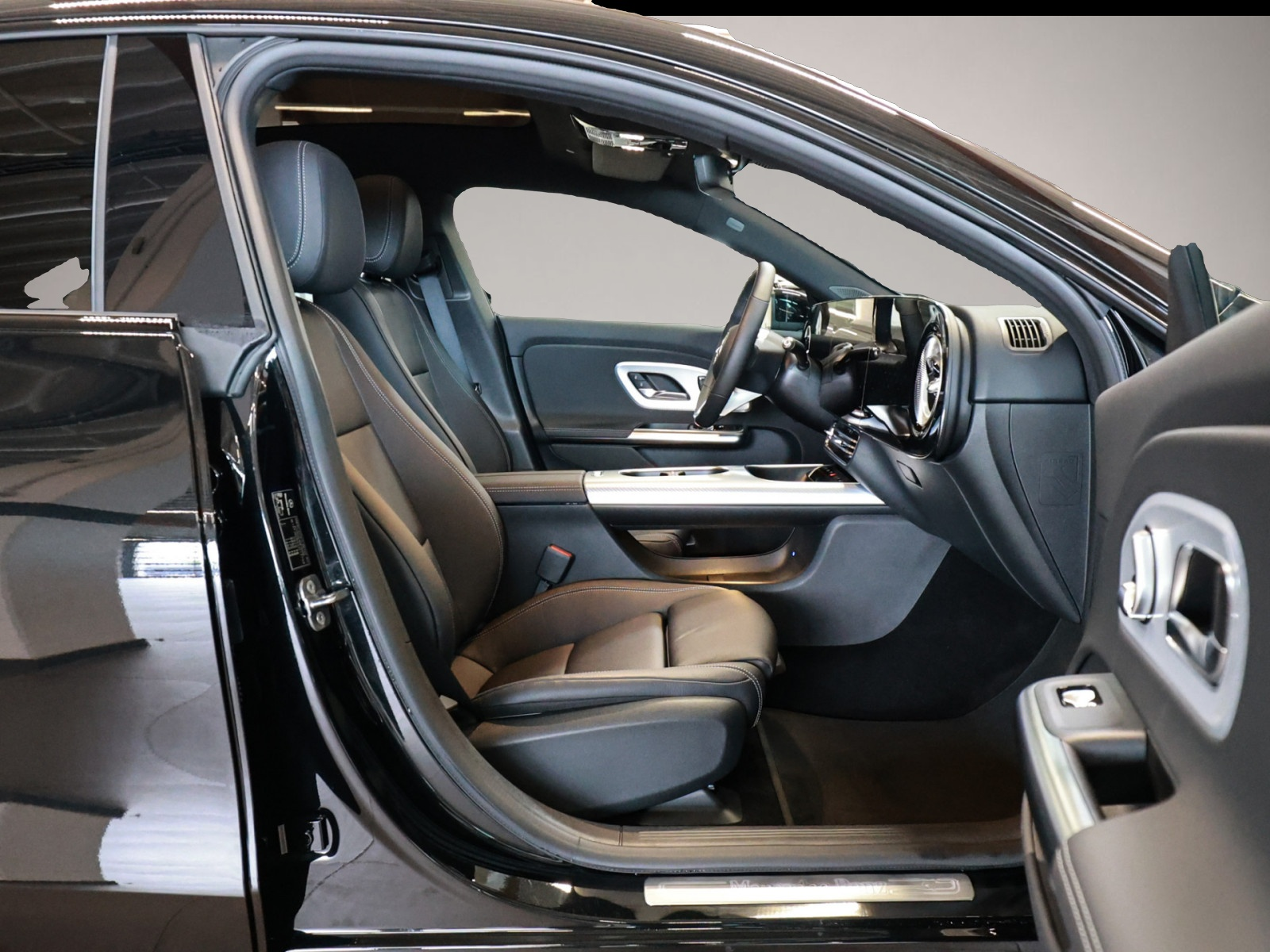 Bild 2 Mercedes-Benz CLA 350