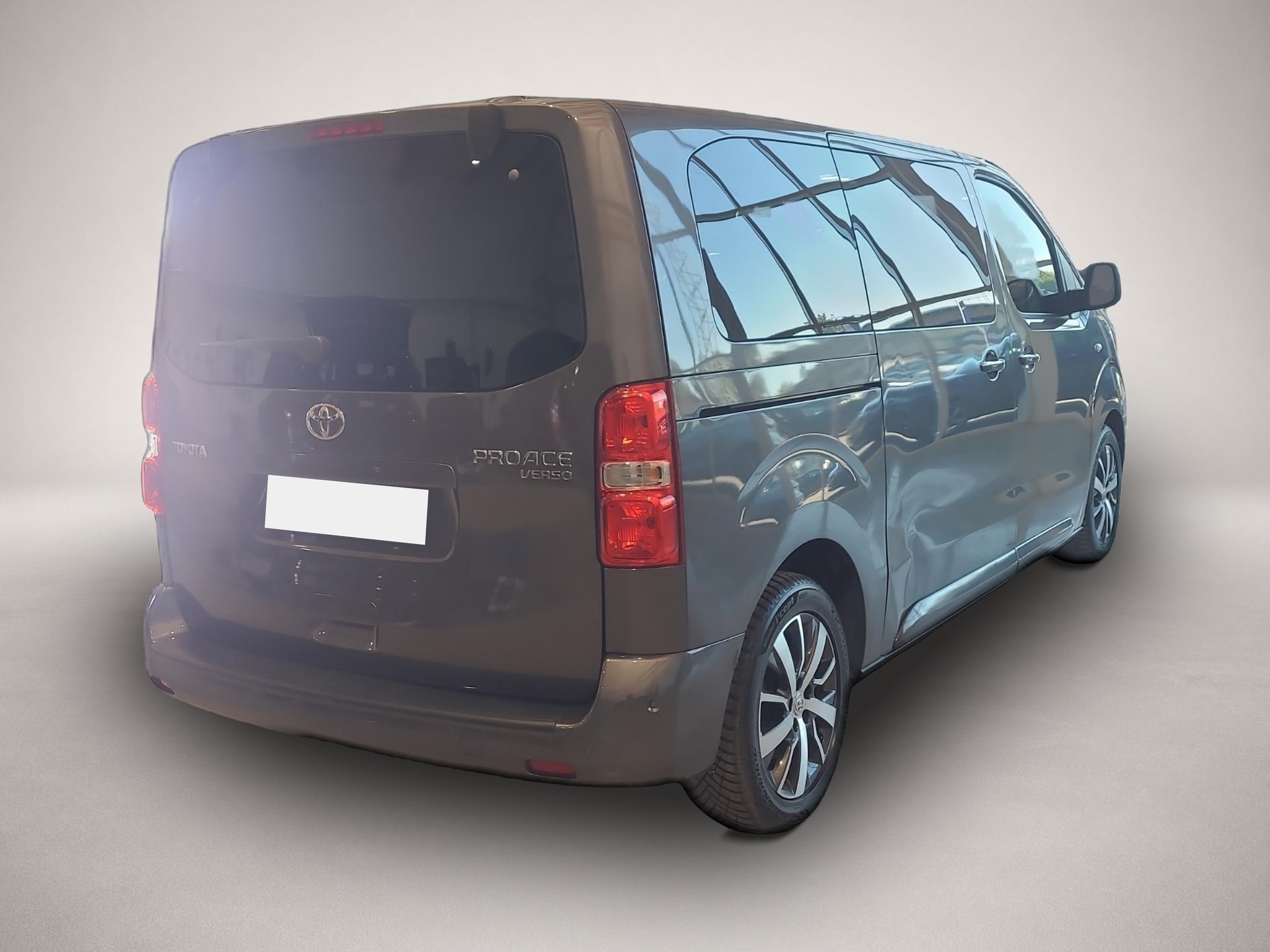 Bild 3 Toyota Proace (Verso) Proace L1 Executive Navi HUD Bi-Xenon SHZ MFL BT