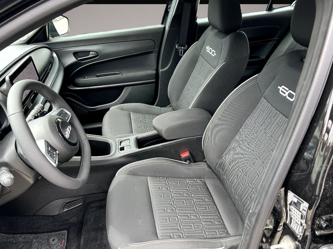 Bild 7 Fiat 600 1.2 Business Edition *LED Navi Kamera Sitzh.