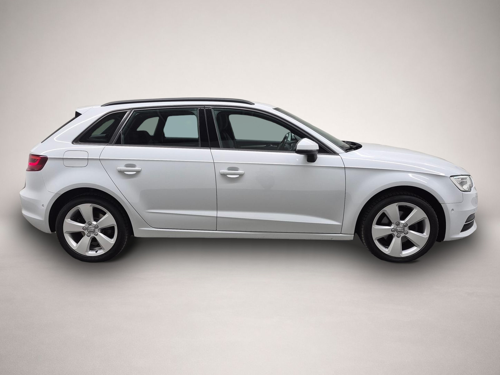 Bild 5 Audi A3 Sportback Bi-Xenon/Navi/SHZ/Kam/ACC/Keyl/17LM
