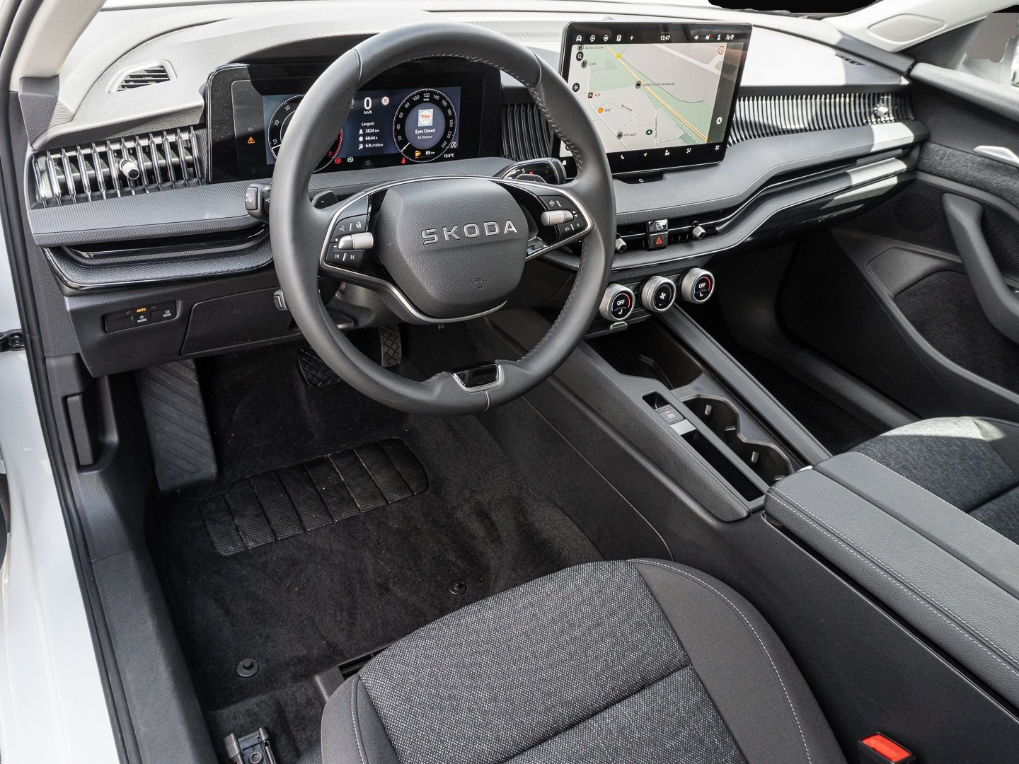 Bild 7 Skoda Superb Combi 1.5 eTSI DSG Essence