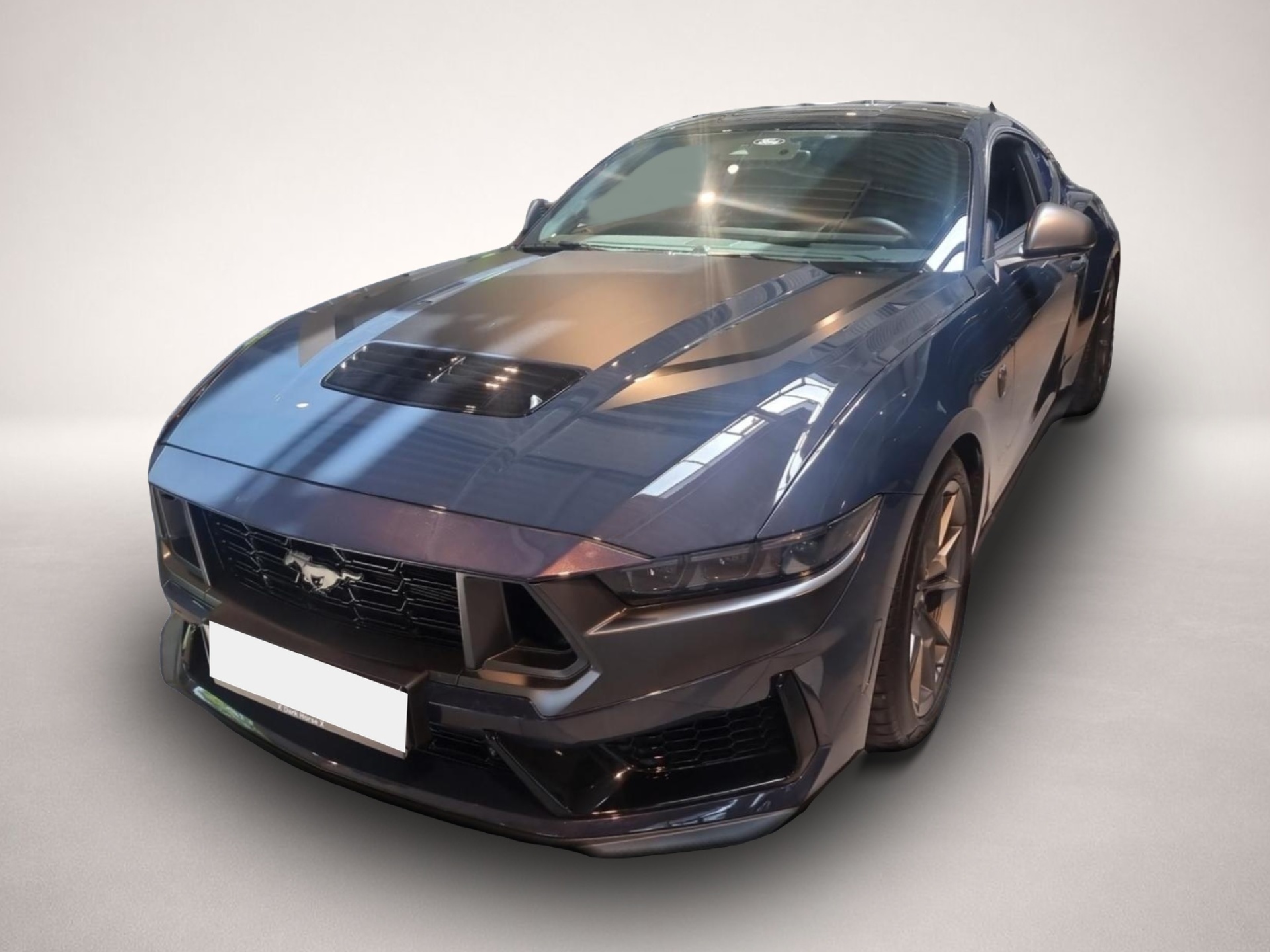 Fotografie 1 des Ford Mustang 5.0 Ti-VCT V8 334 kW Dark Horse Bluetoot