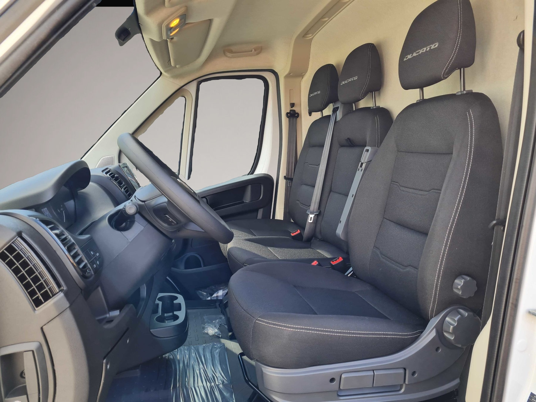 Bild 2 Fiat Other Ducato Maxi L4H2 140,Klima,260°Tr,Tp-mat,USB,PDC