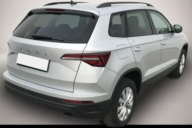 Fotografie 3 des Skoda Karoq 2.0 TDI 4x4 7DSG 110kW 130 Jahre Premium