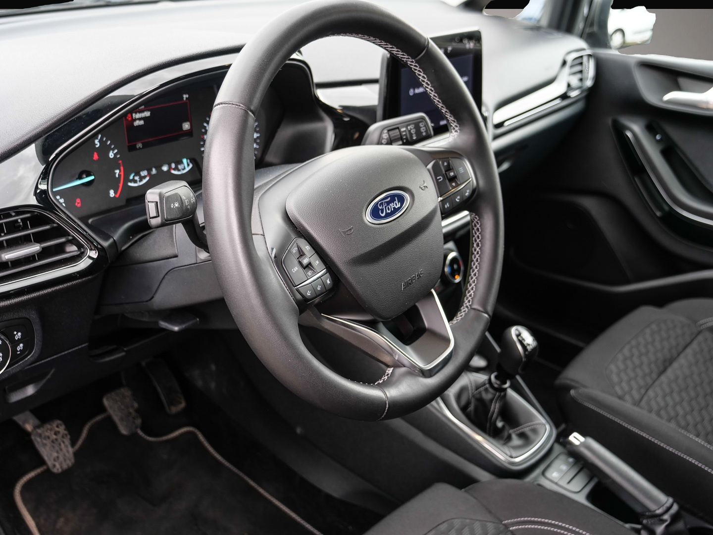 Bild 3 Ford Fiesta Titanium 1.0 EcoBoost Hybrid EU6d Apple C