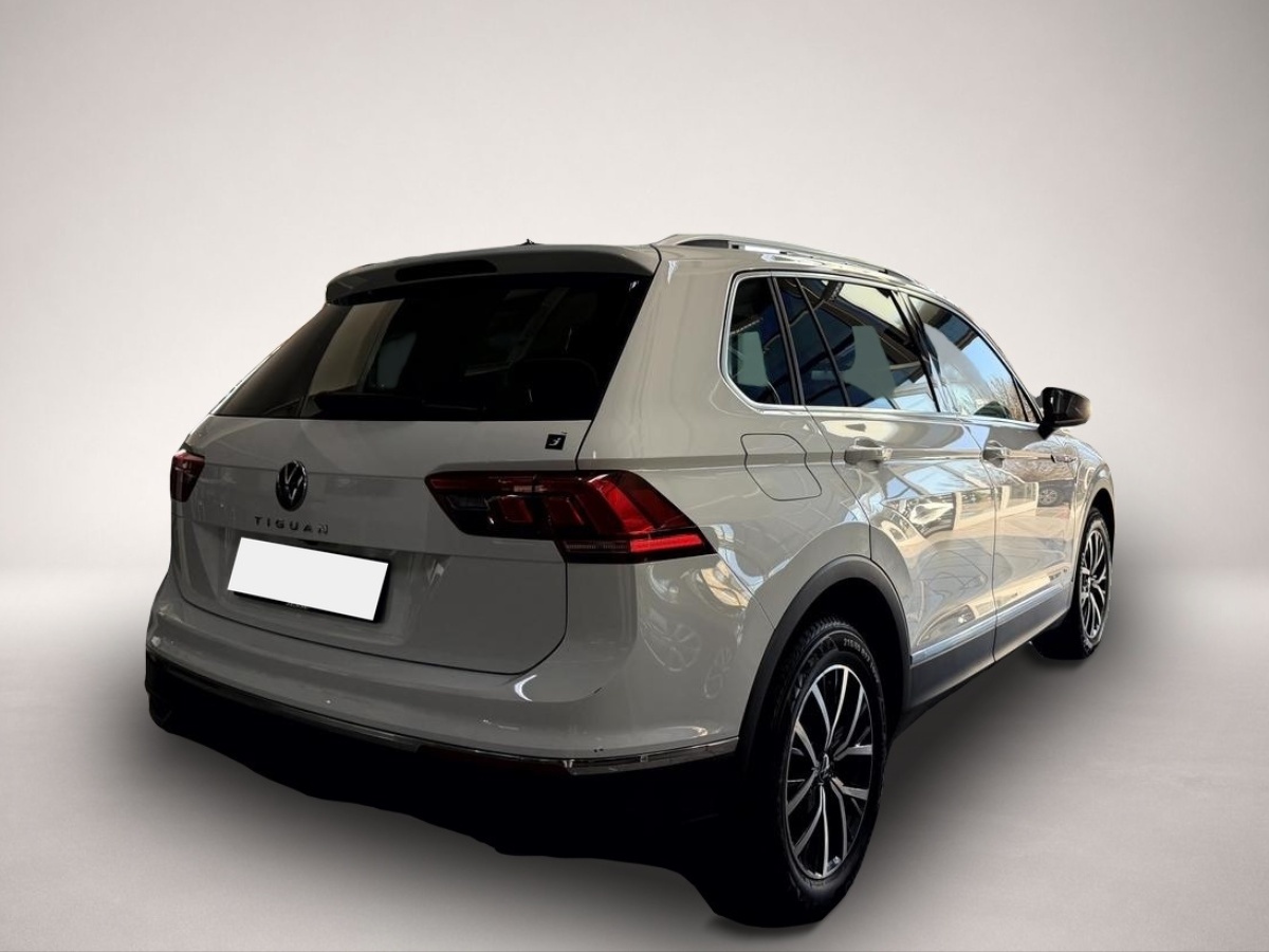 Bild 5 Volkswagen Tiguan 1.5 TSI Life LED ACC R.Cam