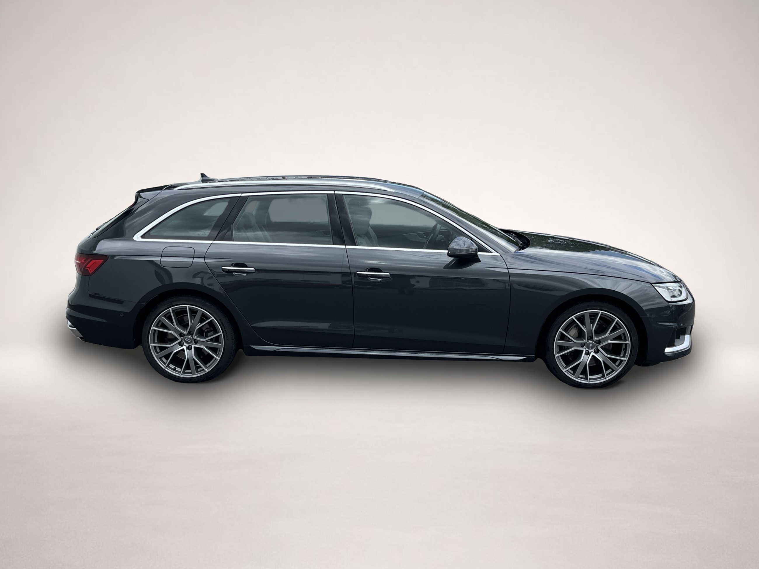 Bild 6 Audi A4 Avant 45 3.0 TDI quattro S tronic Advanced 19