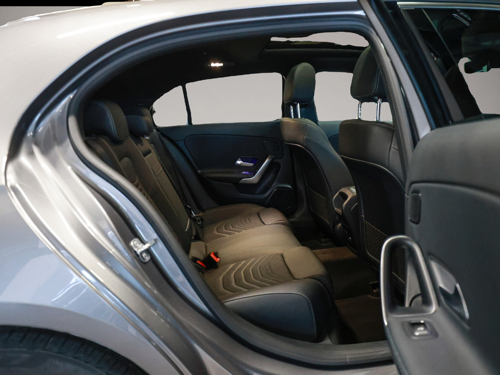 Bild 4 Mercedes-Benz A 220