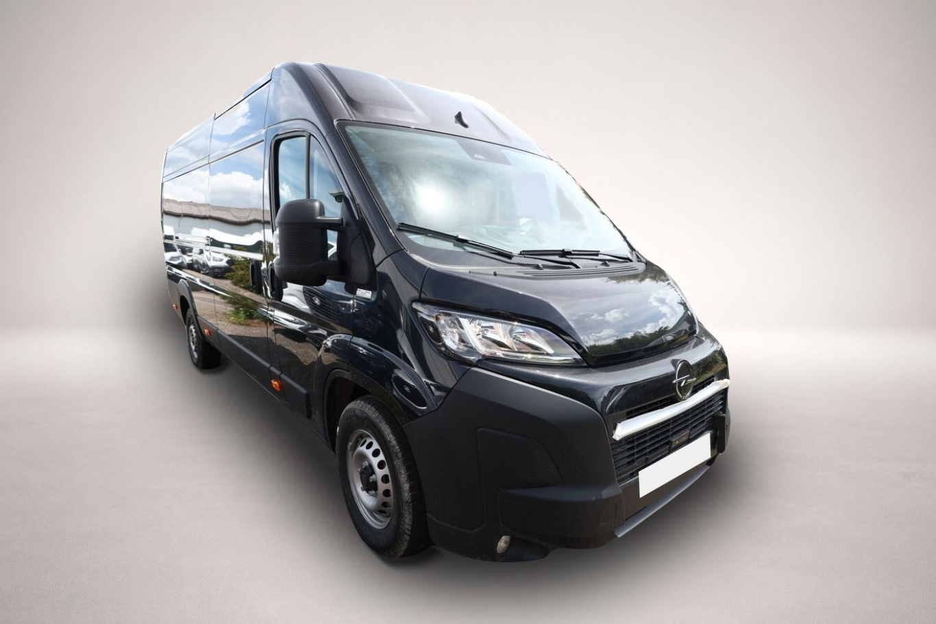 Fotografie 2 des Opel Movano 35+ AT8 L4H2 AppleC NSW Kam LaneA Klima