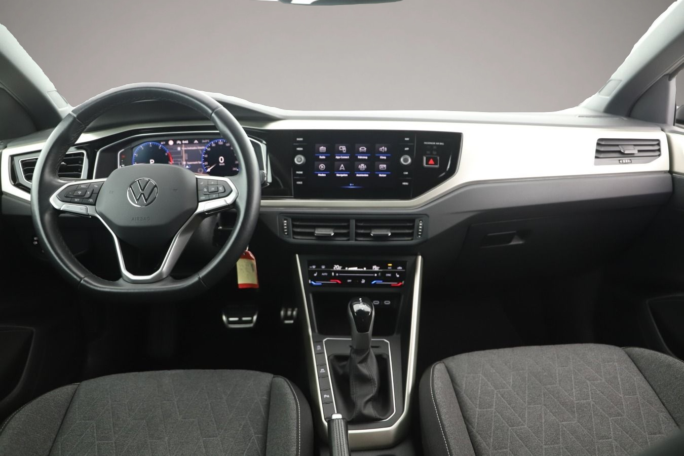 Bild 7 Volkswagen Taigo 1.0 TSI DSG Move IQ.Drive+Light/Navi/Conne