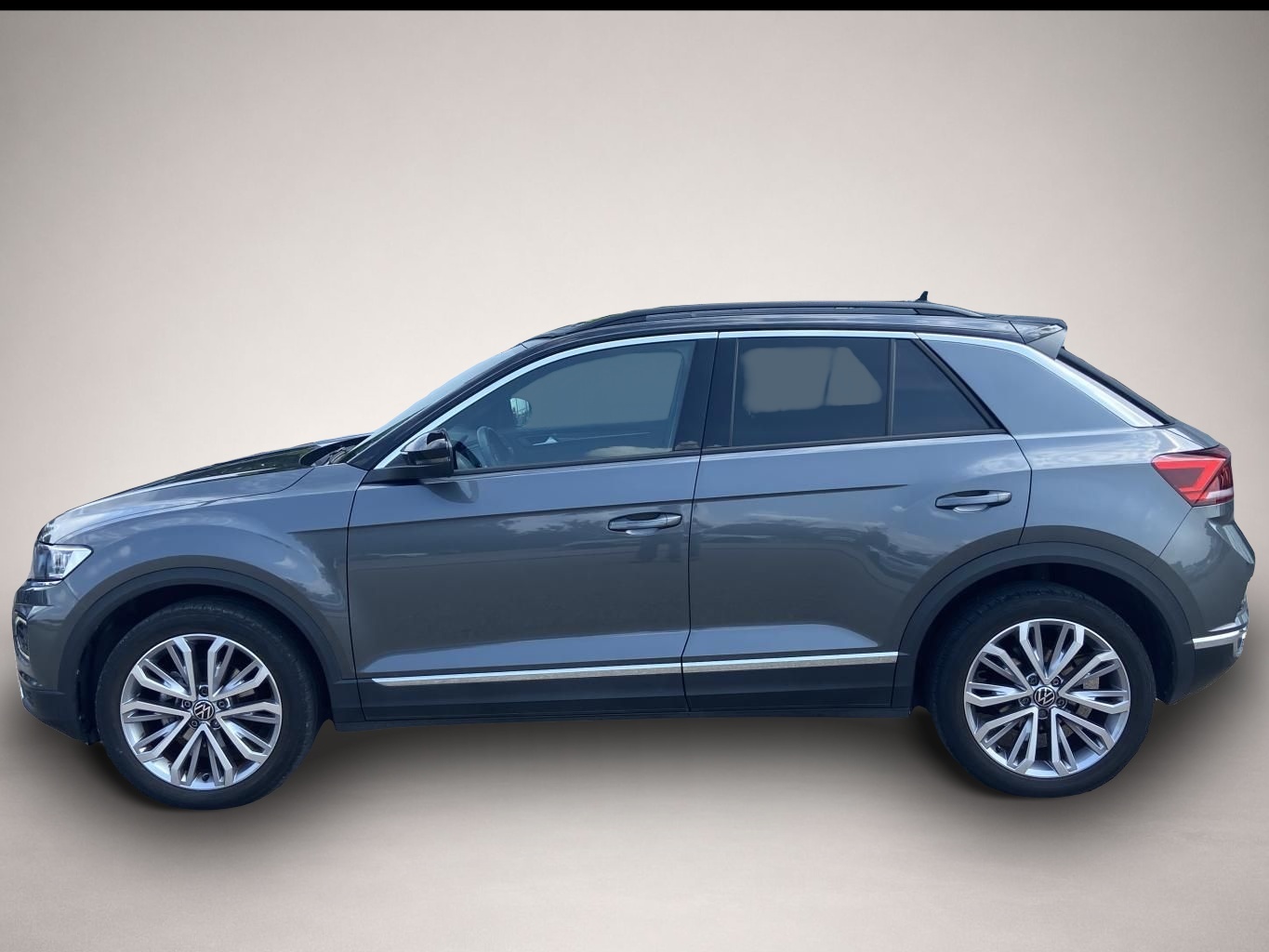 Fotografie 1 des Volkswagen T-Roc 1.5 TSI DSG Sport STANDHEIZUNG+PANORAMA+KA