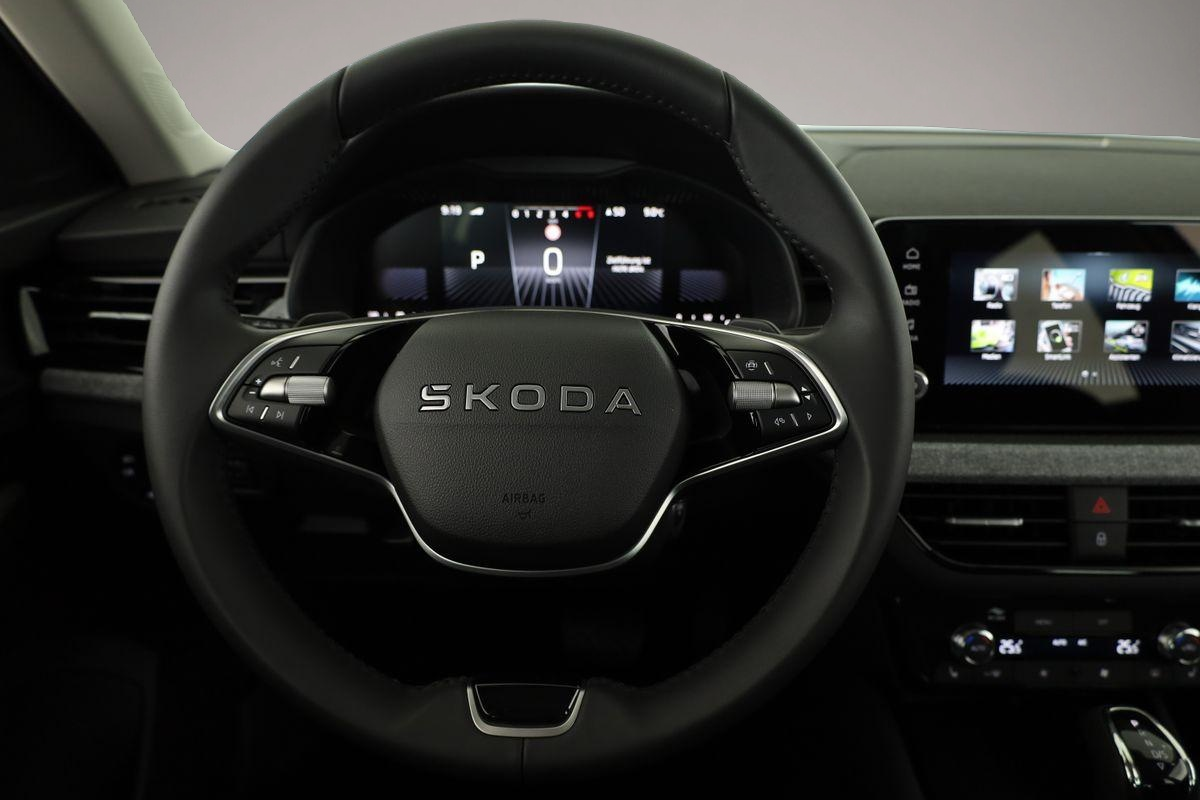 Fotografie 6 des Skoda Kamiq 1.5 TSI DSG Selection, LED, Kamera, Ladebo