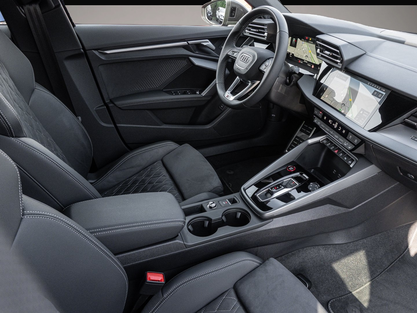 Bild 6 Audi quattro S3 Sportback 2.0 TFSI quattro S tronic Virtuell
