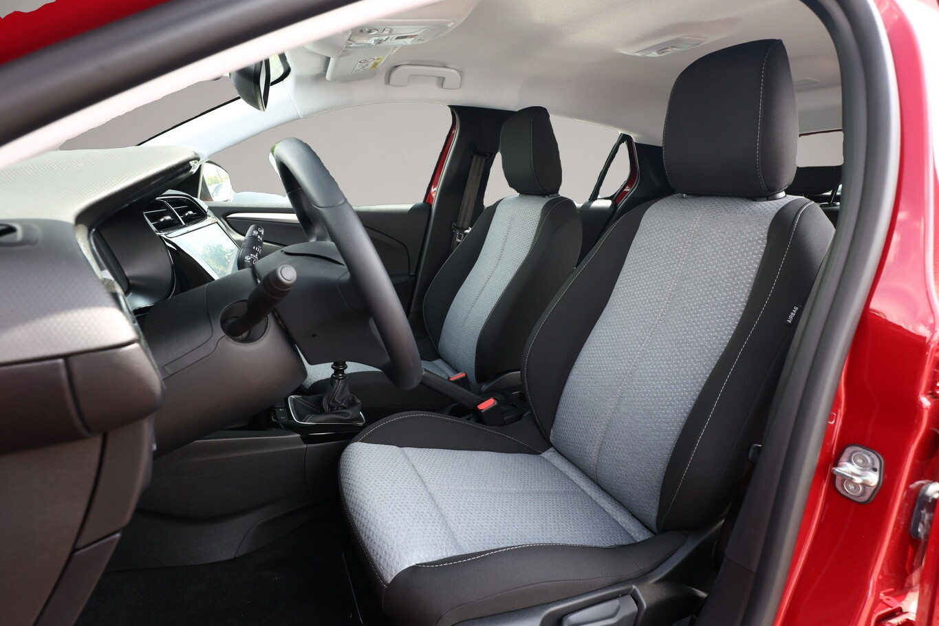 Fotografie des Opel Corsa 1.2 100 LM16Z Kam PDC vo/hi SichtP Temp