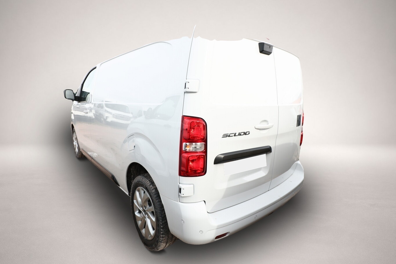 Bild 3 Fiat Scudo AT AHK LED Navi10
