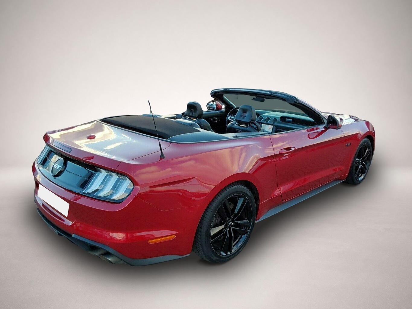 Fotografie 4 des Ford Mustang GT Convertible 5.0 V8 /450 PS...