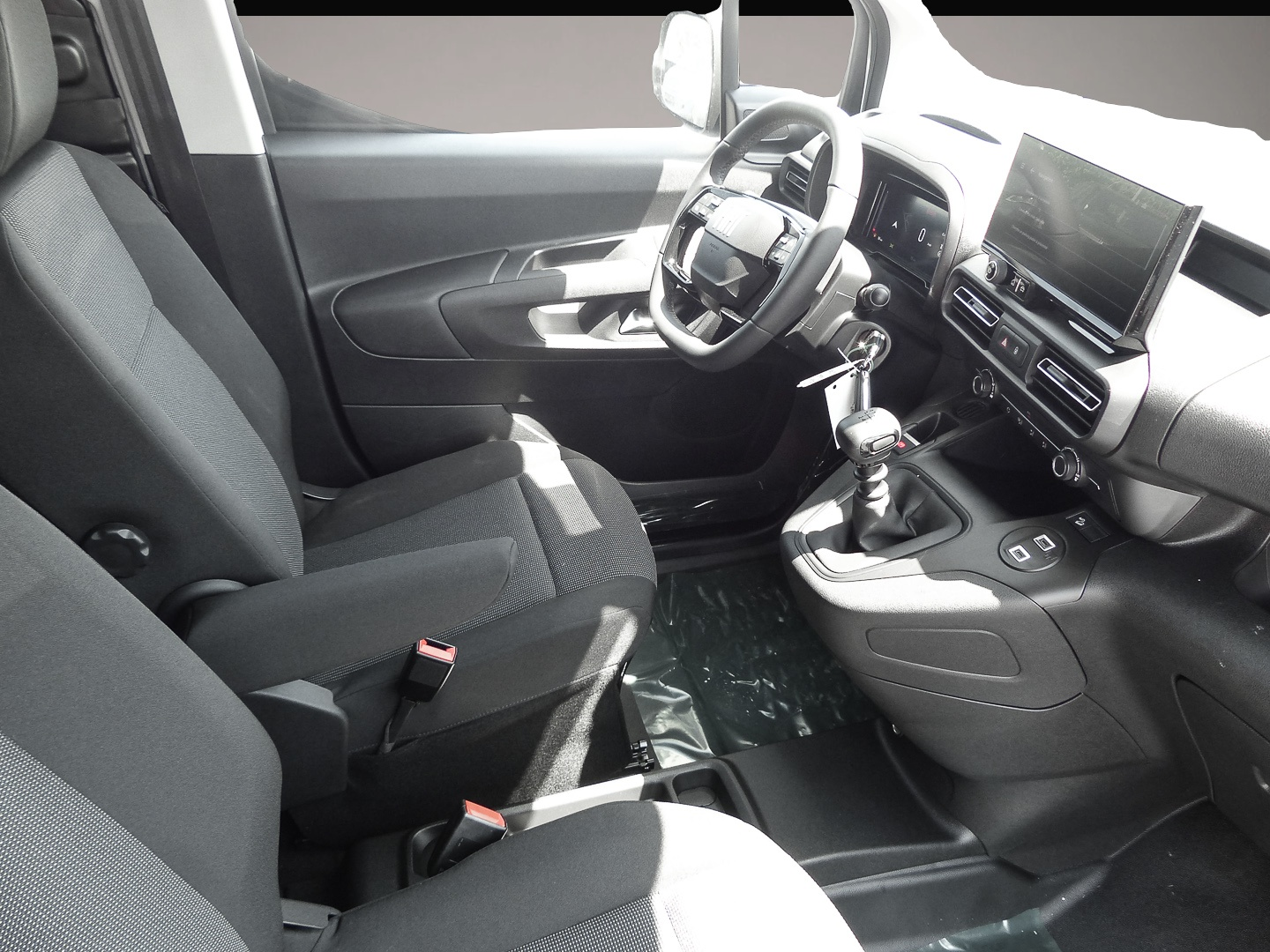 Bild 3 Fiat Doblo Kastenwagen XL 1.5 Diesel 96 kW