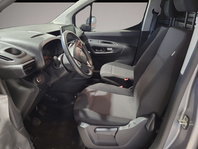 Bild 7 Opel Other Combo Cargo Navi LED SHZ LenkradHZG Totwinkelass