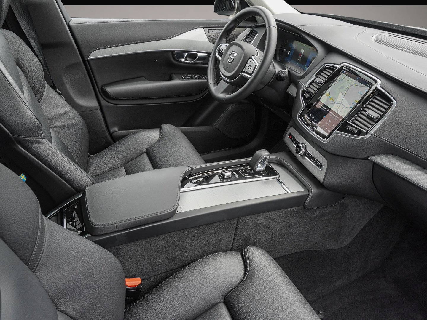 Fotografie 6 des Volvo XC90 T8 AWD Plus Dark Plug-In Pano AHK 360Grad
