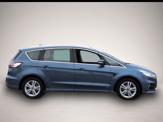 Fotografie 2 des Ford S-Max Titanium AWD 2.0D*Autom AHK Navi R-Kam SHZ