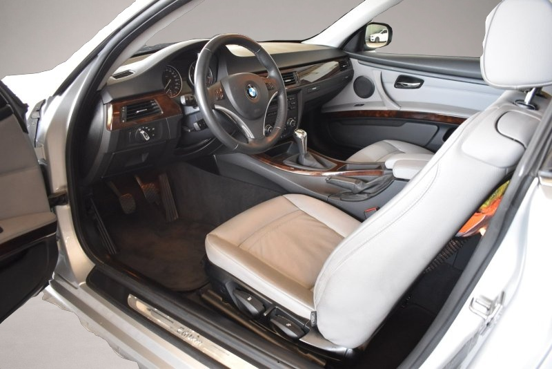 Fotografie 7 des BMW 320 d Coupé xDrive Leder Xenon PDC 1. Hand