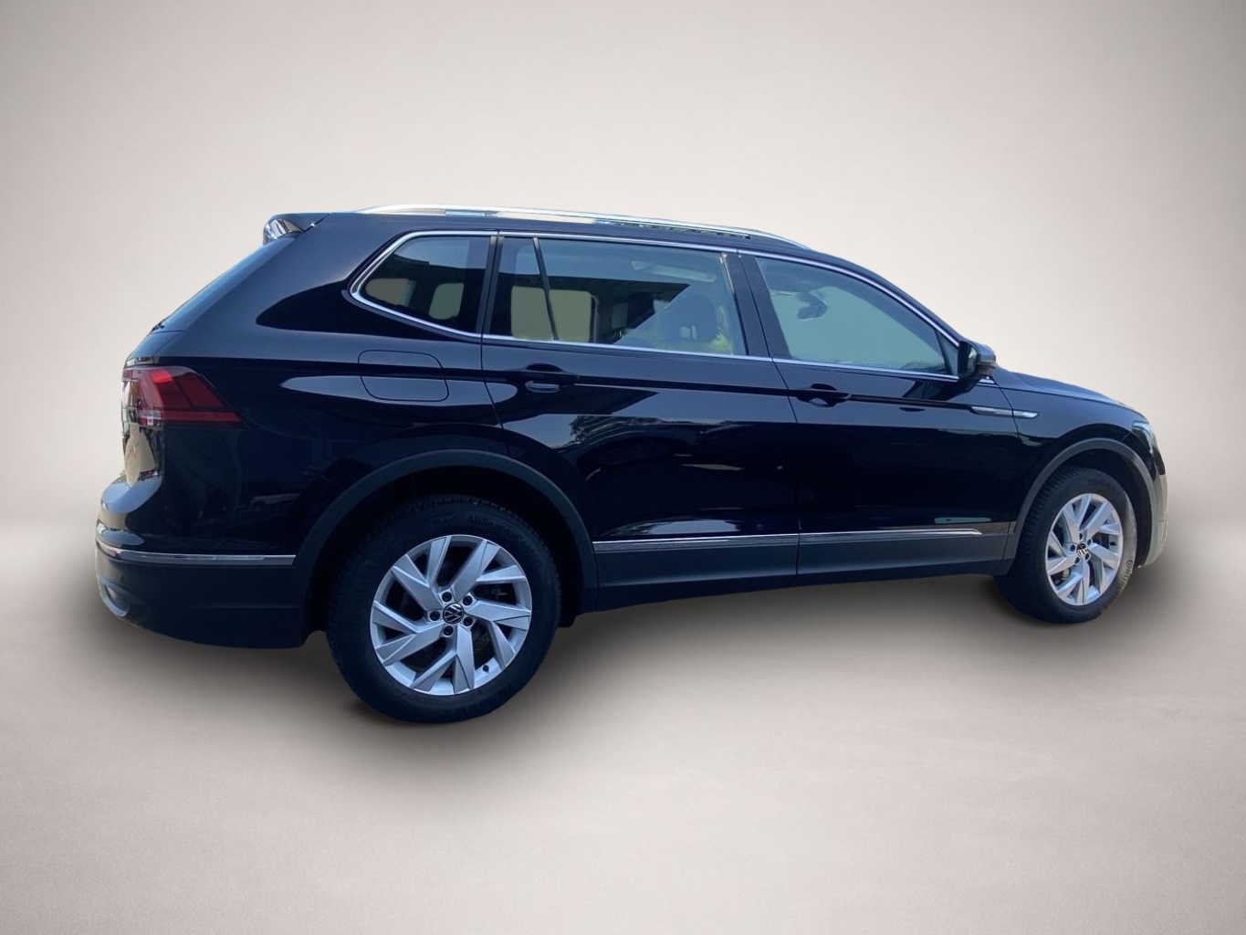 Bild 5 Volkswagen Tiguan Allspace 1.5 TSI DSG LIFE 7-SITZER+AHK+18