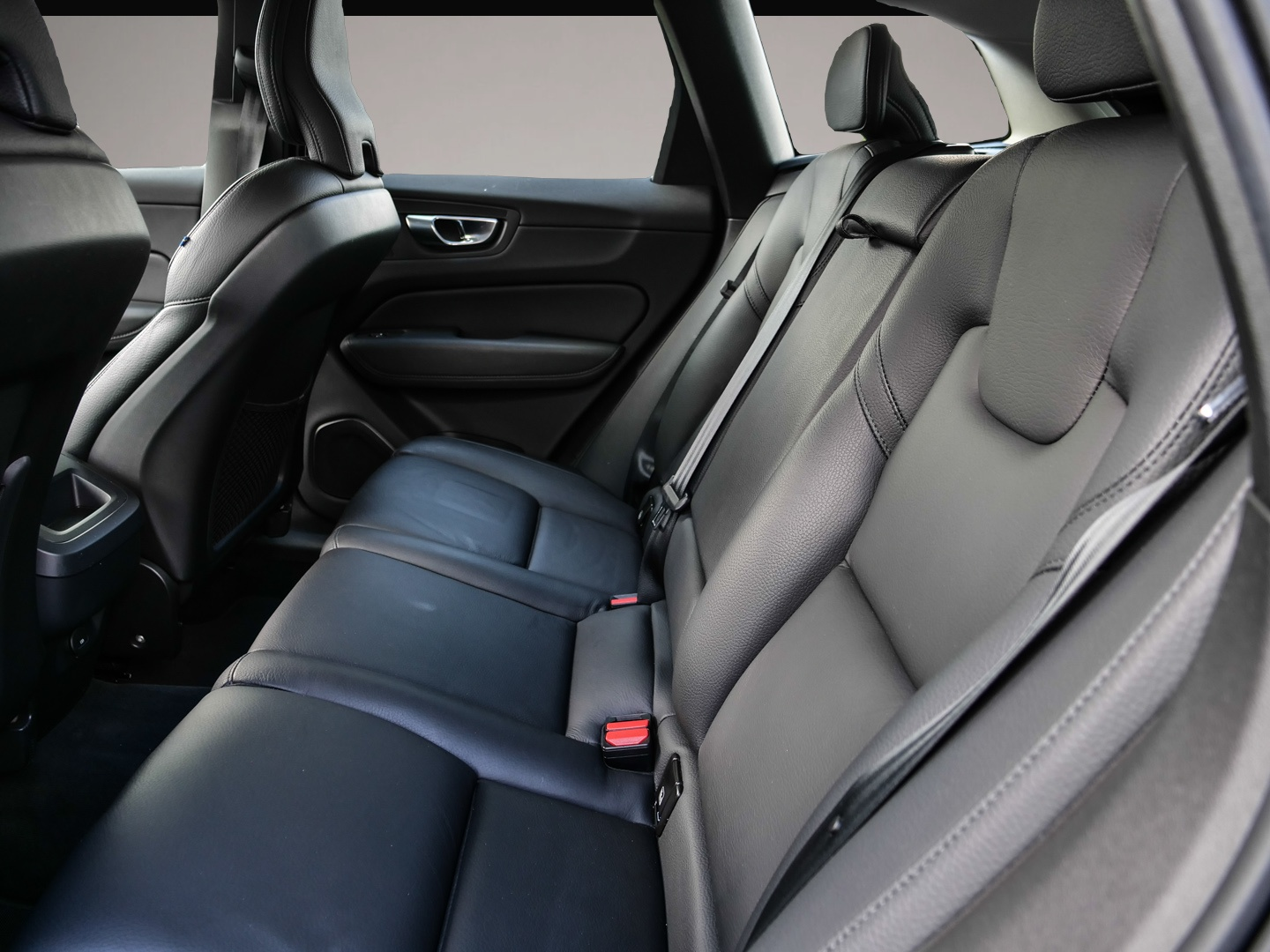 Bild 6 Volvo XC60 Plus Bright 2WD Digitales Cockpit Memory Si