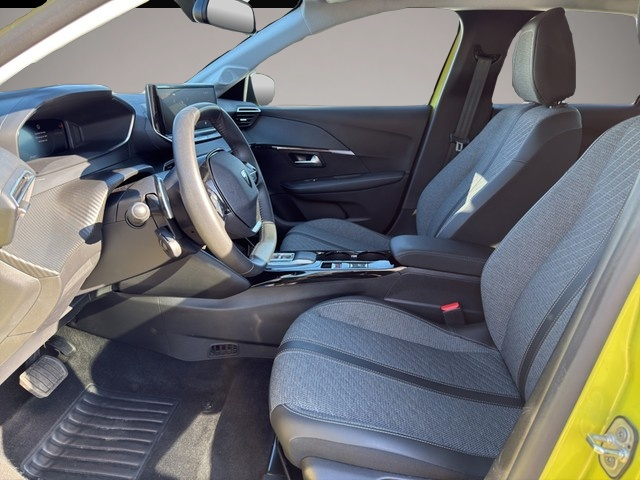 Fotografie 7 des Peugeot 208 1.2 Hybrid 100 Allure PDC+CAM+CARPLAY+SITZHZ