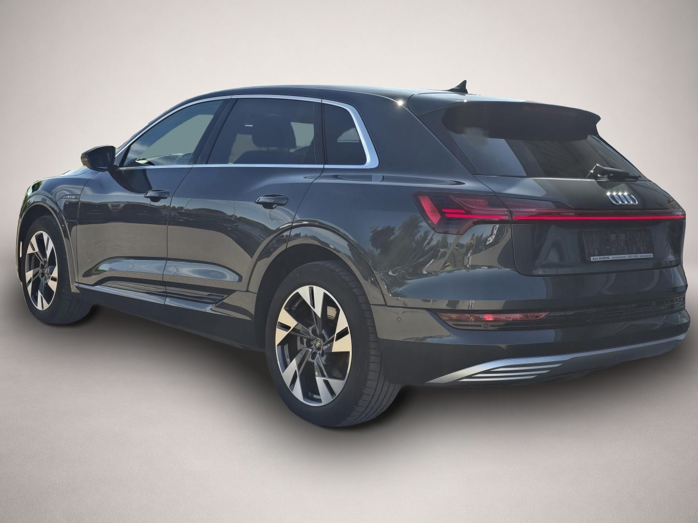 Fotografie 3 des Audi e-tron 55 advanced quattro 95 kwh S-LINE AHK+PAN
