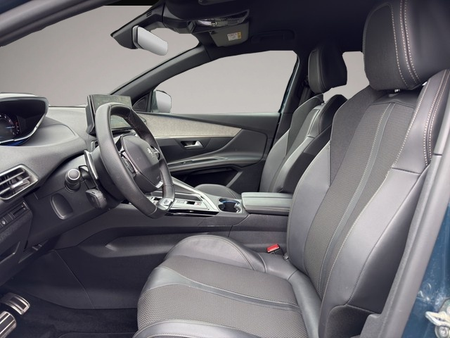 Fotografie 7 des Peugeot 3008 GT 1.2 PT +ACC+NAVI+CAM+CARPLAY+SHZ+