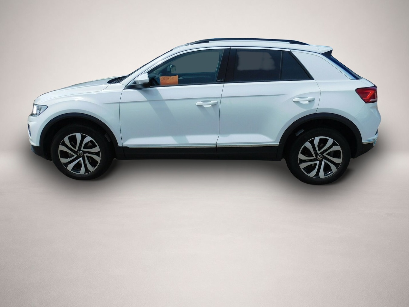 Vehicle image 0