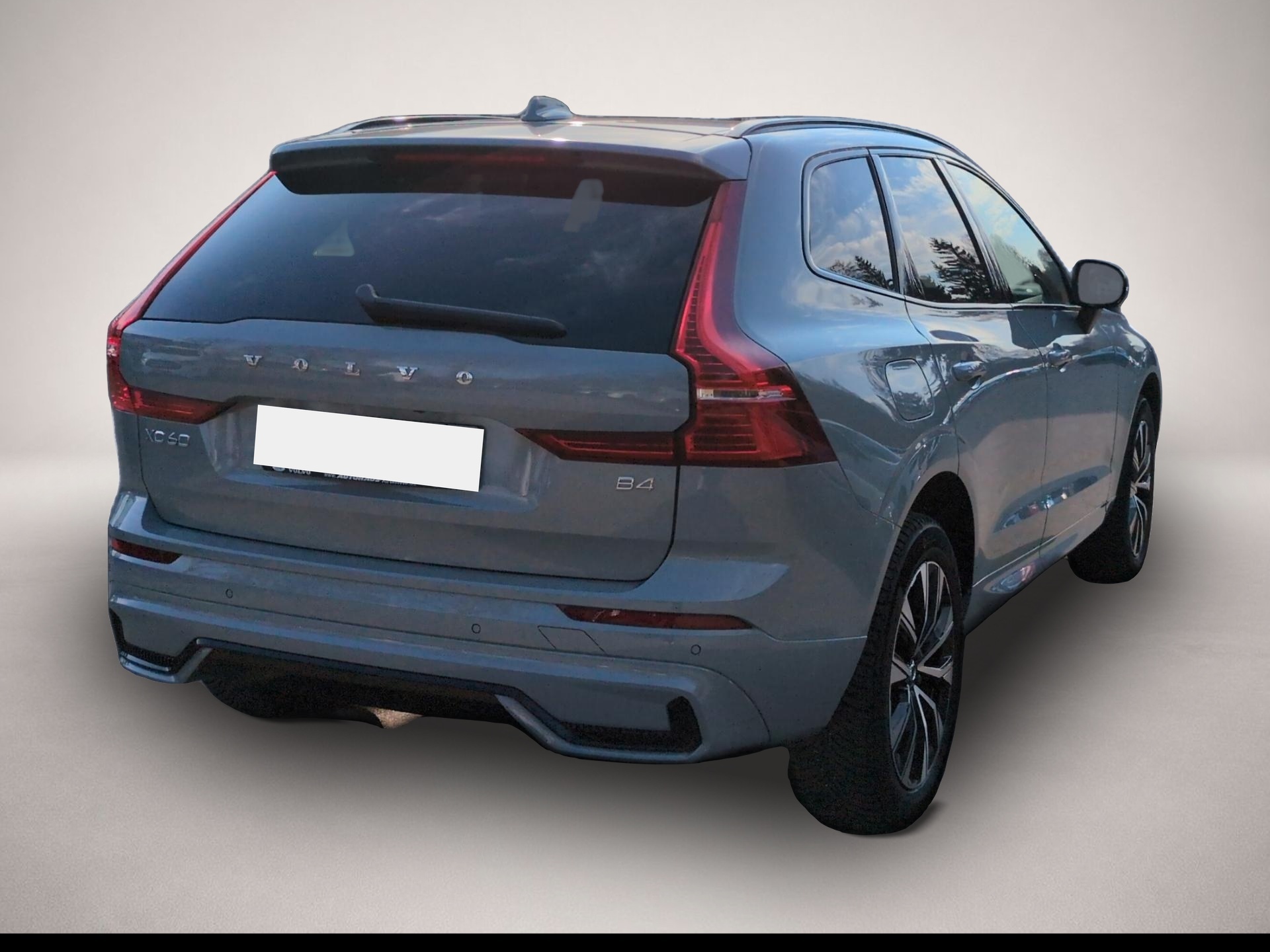 Bild 3 Volvo XC60 B4 (Diesel) Plus Dark 2WD Automatik Bluetoo