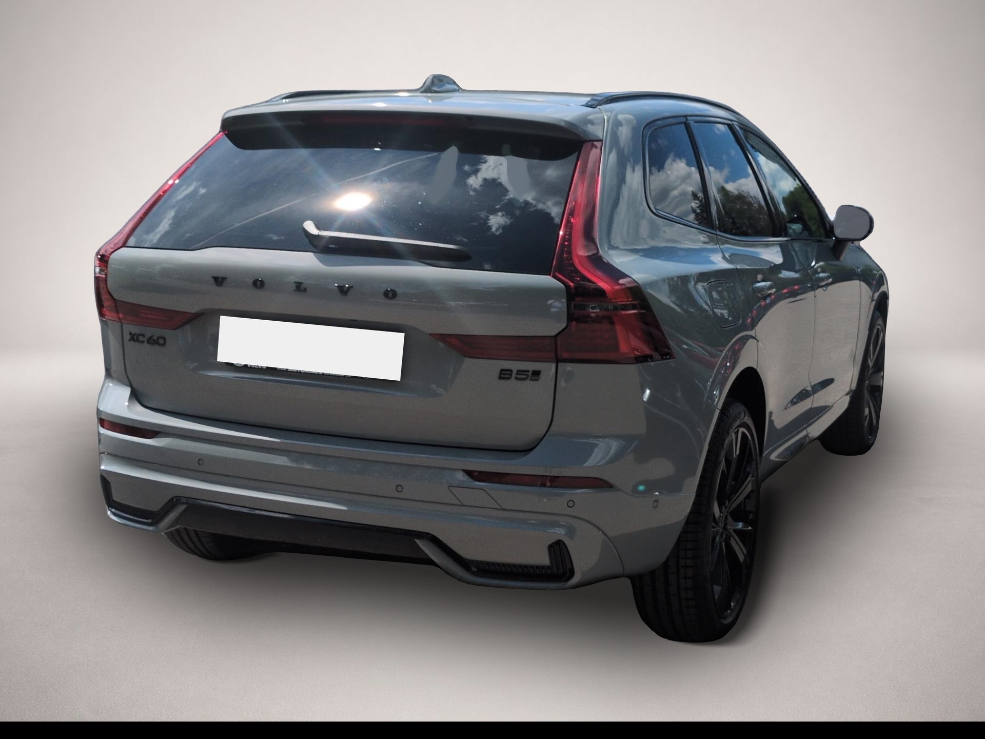 Bild 3 Volvo XC60 B5 (Benzin) Plus Black Edition AWD Automati