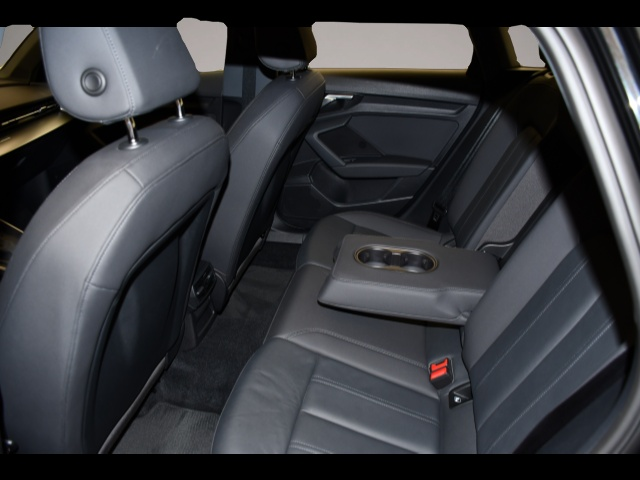 Bild 6 Audi A3 Sportback 30TFSI LEDER/NAVI/LED/SITZHZ