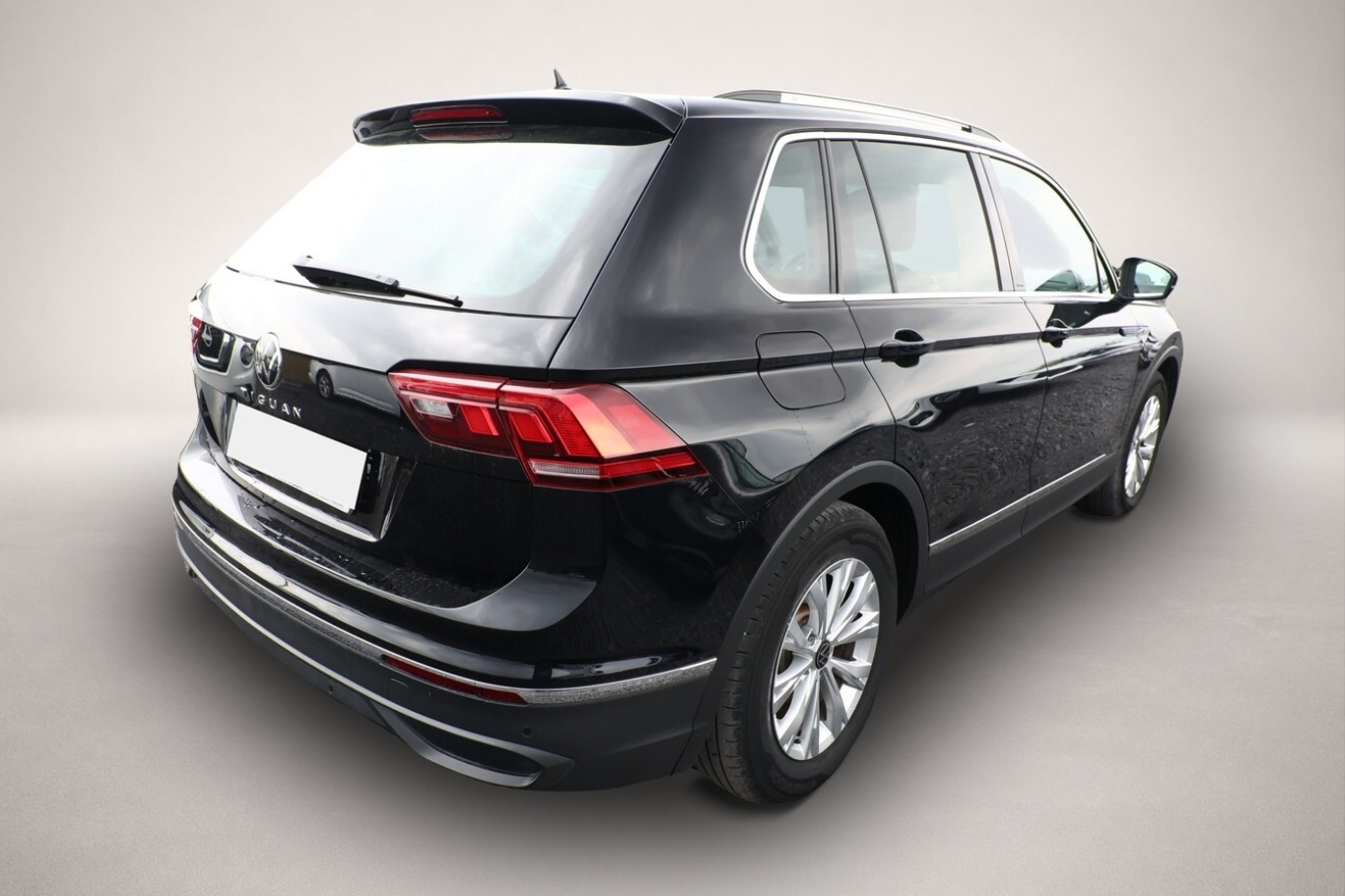 Bild 3 Volkswagen Tiguan 1.5 TSI 150 DSG Life LED PDC SHZ ACC 17Z