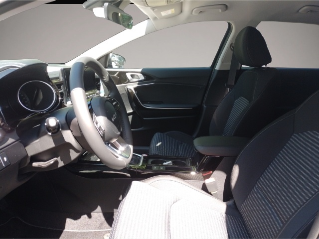 Bild 7 Kia cee'd / Ceed Cee'd 1.5 T-GDI 48V DCT Ultimate Edition Navi K