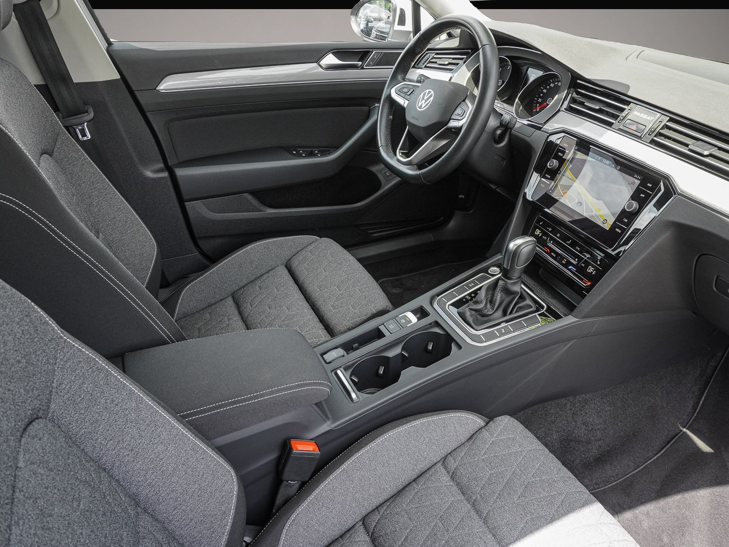 Bild 6 Volkswagen Passat Variant 2.0 TDI DSG Business