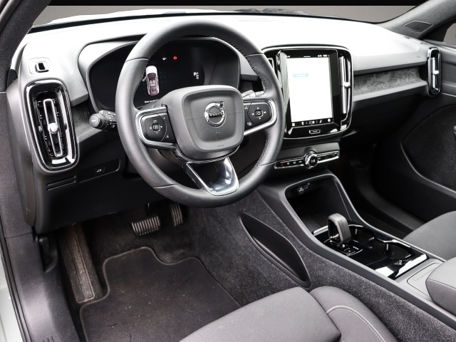 Fotografie 3 des Volvo C40 Plus Recharge Pure Electric AWD StandHZG Dig