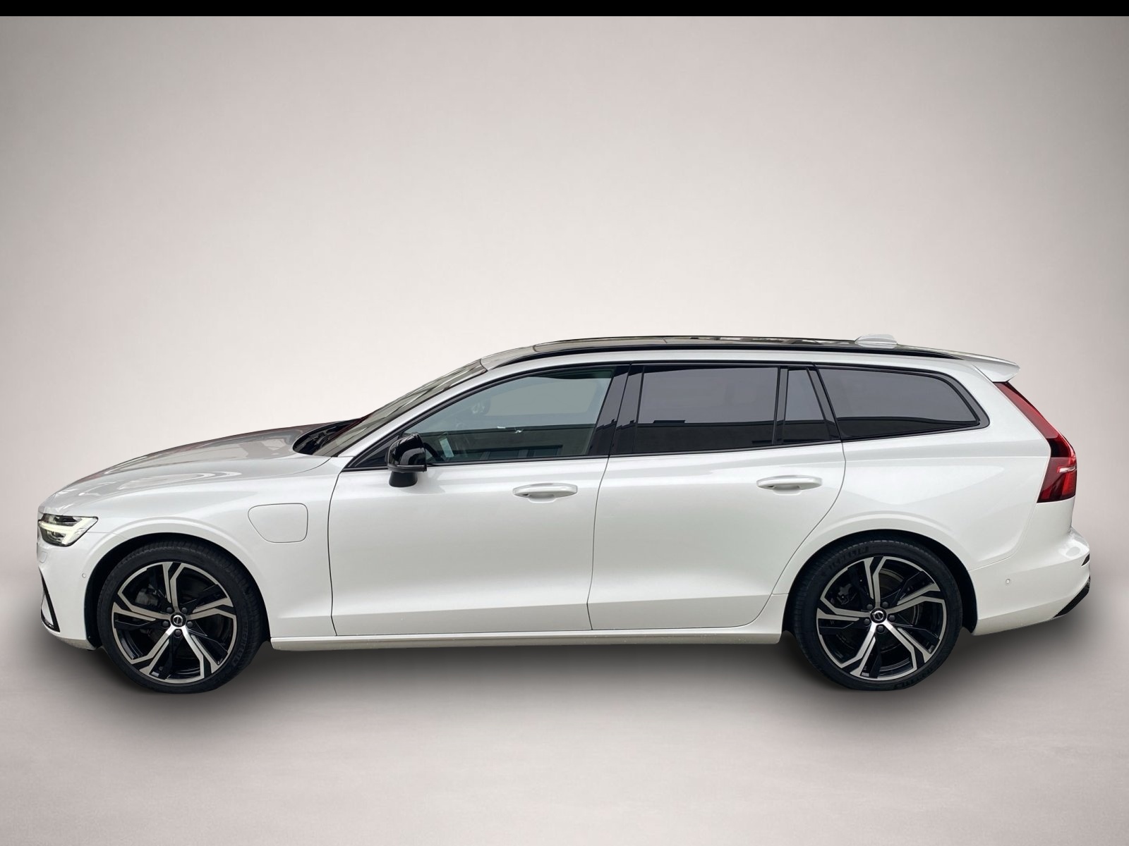 Bild 2 Volvo V60 Kombi T8 Ultimate Dark Recharge WiPa*LED*DAB