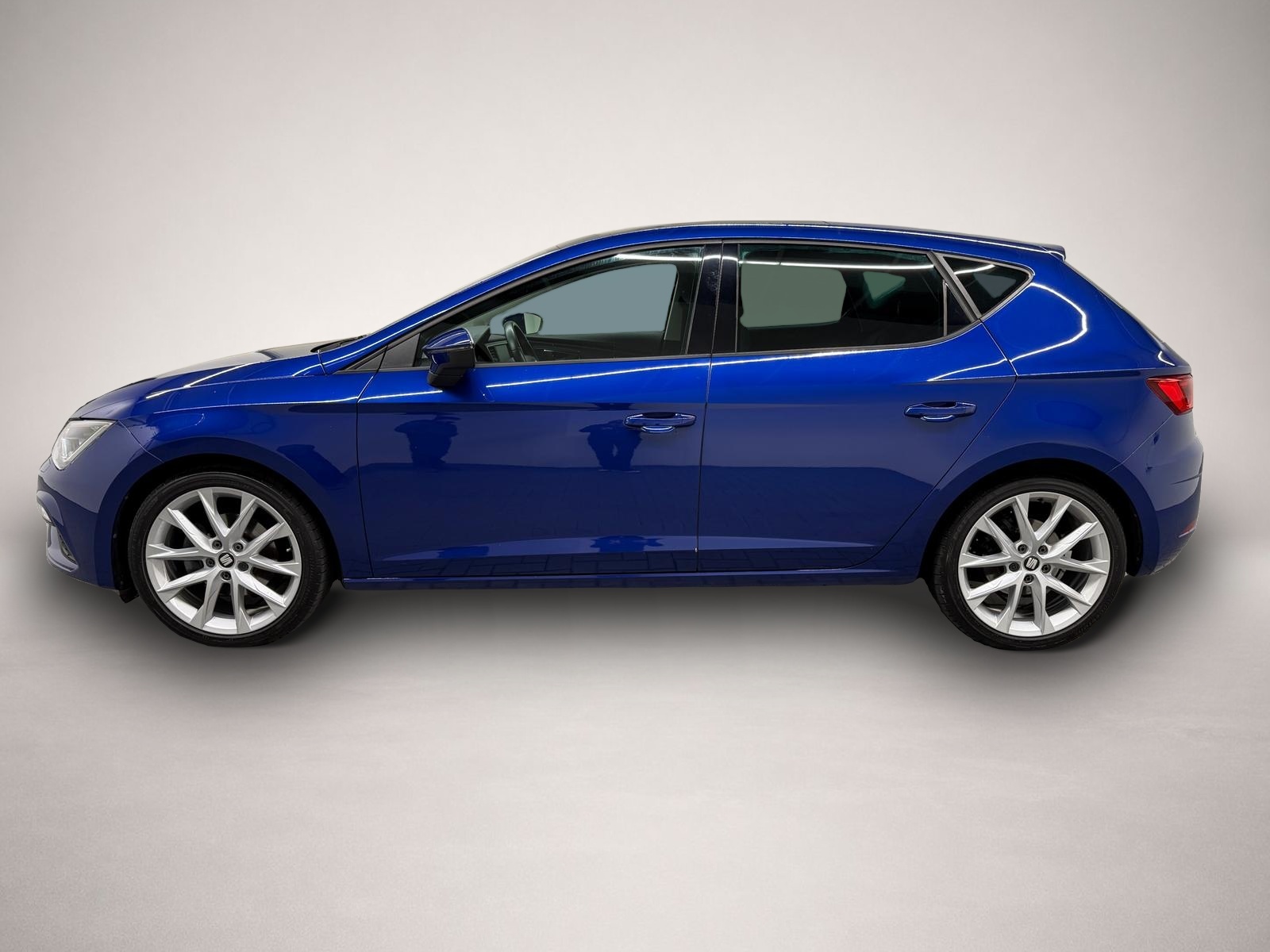 Seat Leon Leon FR LED/Navi/SHZ/VirCo/Beats/Pano/AHK/18-LM - Thumbnail 2