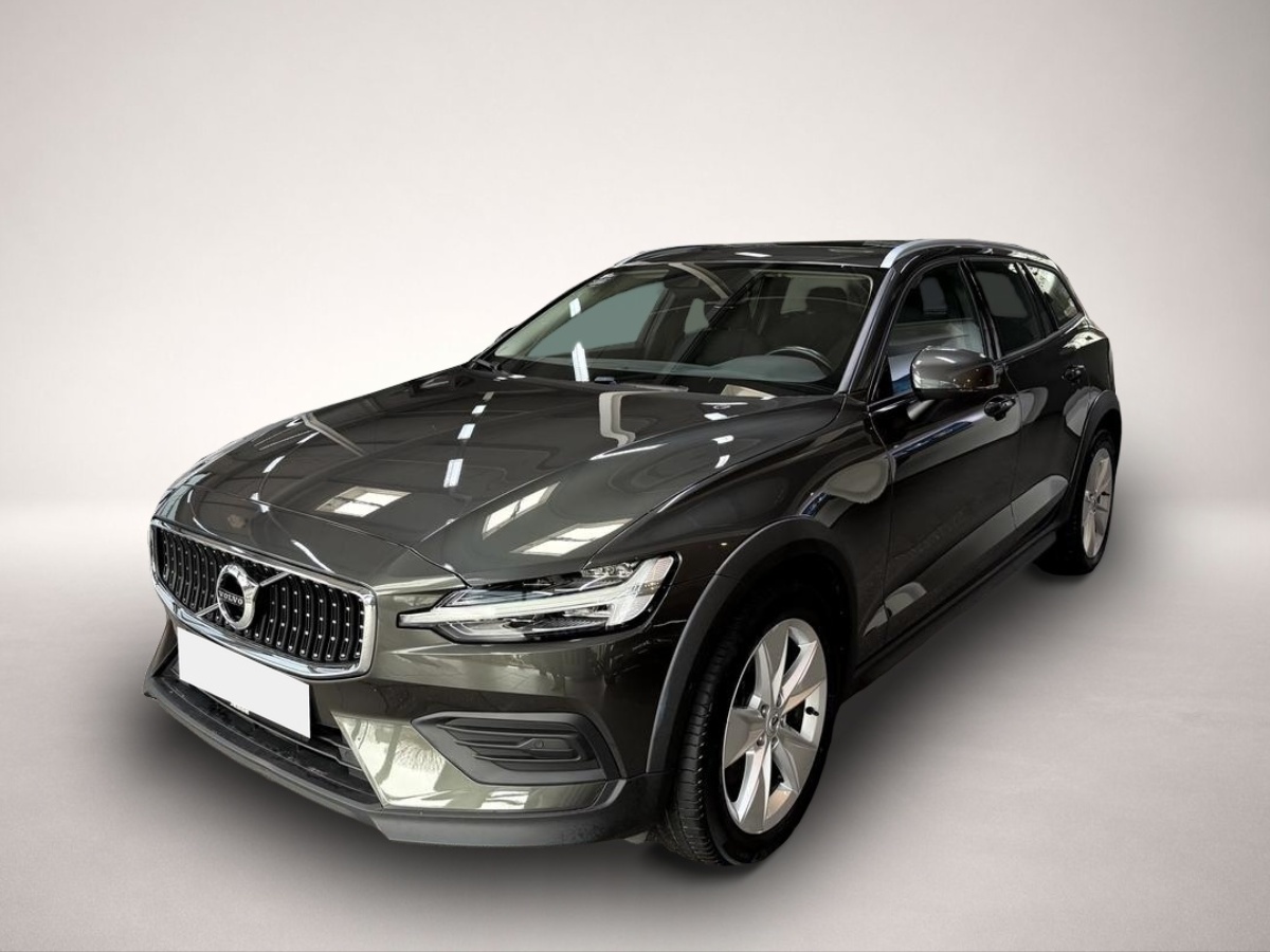 Fotografie Volvo V60 Cross Country B5 AWD LED Pano AHK