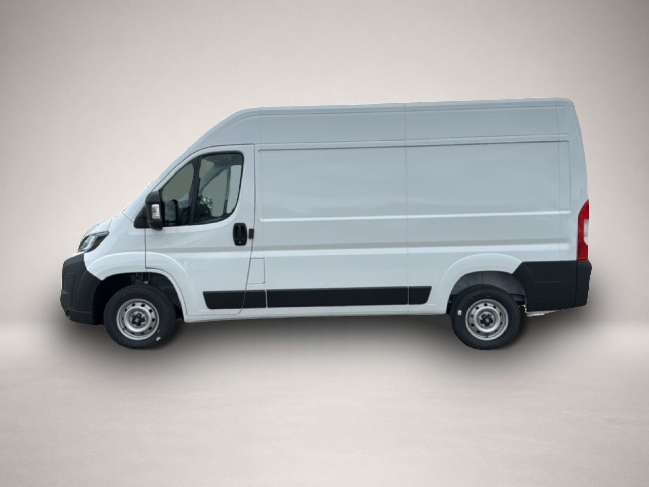 Fotografie 3 des Fiat Ducato L2H2 3.3 + AHK + RFK u. PDC + CarPlay u.